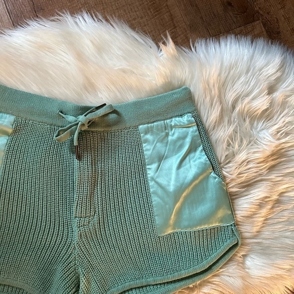 SER.O.YA Uma Shorts In Feldspar - Picture 8 of 11